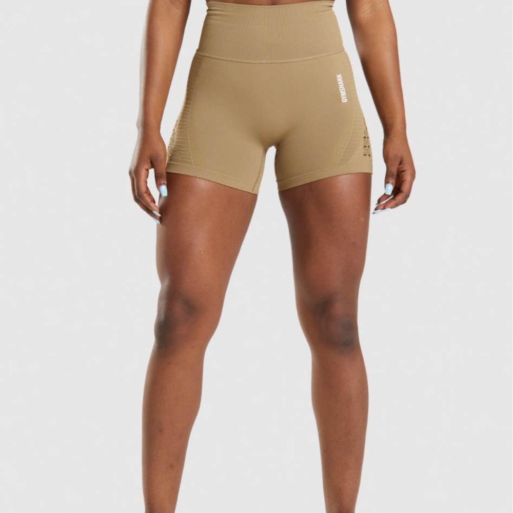 Gymshark High-Rise Energy Seamless Biscotti Performance Short size small